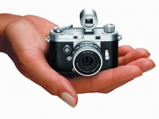 Minox DCC 5.1: Kleine Digitalkamera im Retro-Design