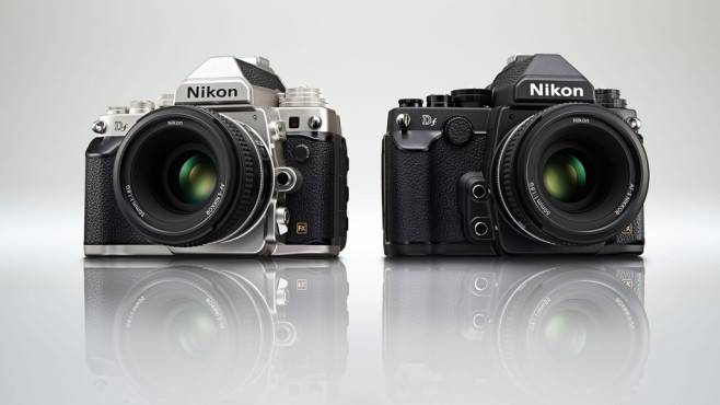 Nikon Df: Brandneue Spiegelreflex im Stil der 80er